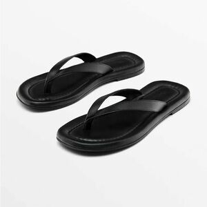 Massimo Dutti leather sandals. 38 or 7 1/2. Looks expensive